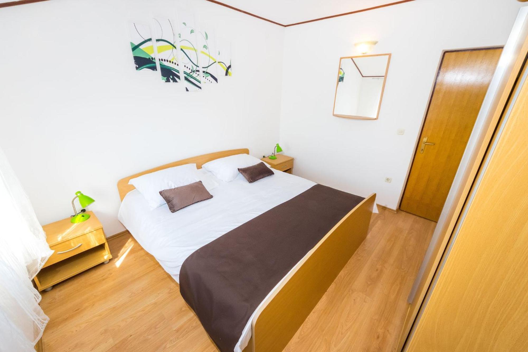 Apartments By The Sea Vrsi - Mulo, Zadar - 5951 Rom bilde