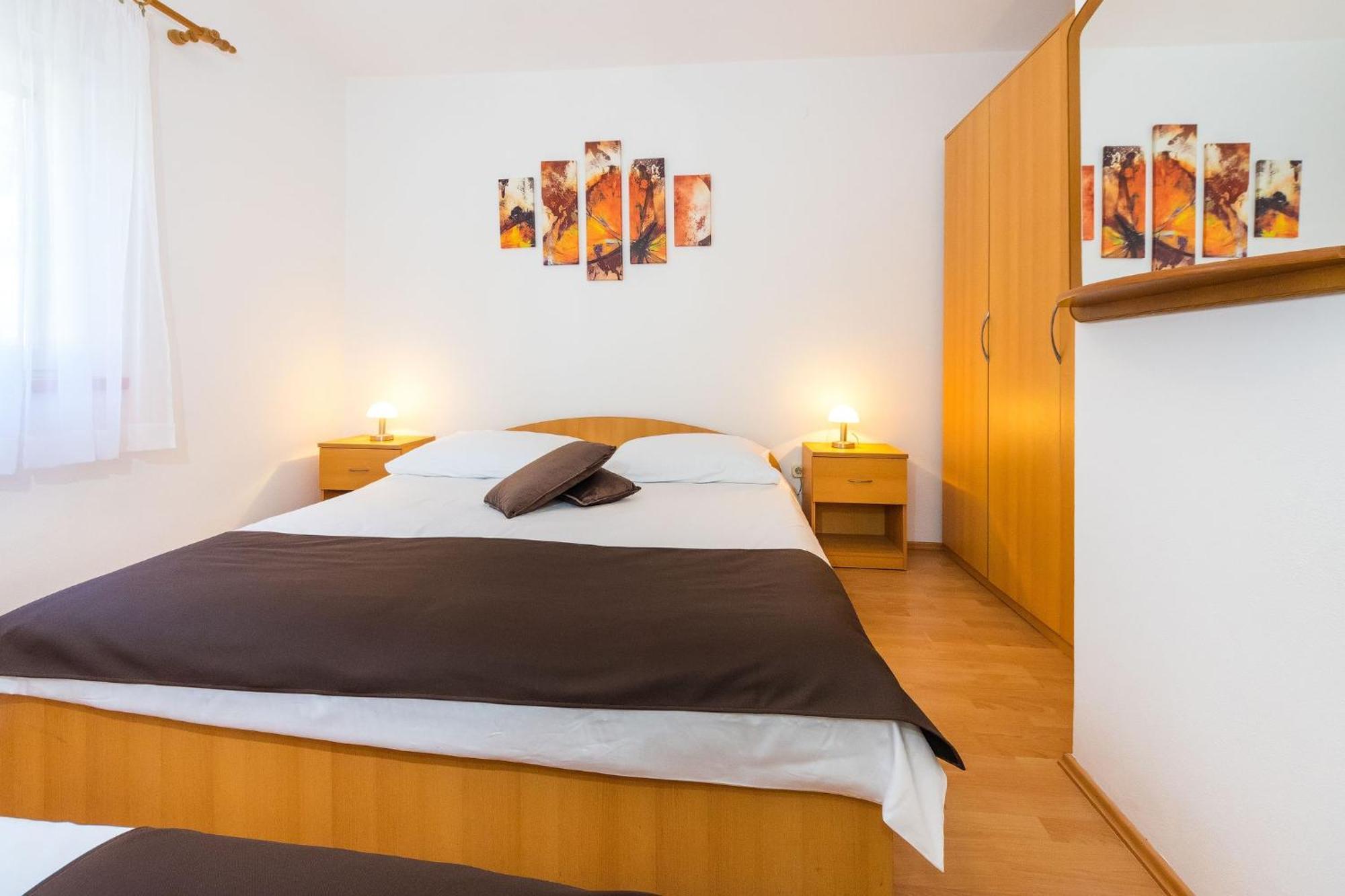 Apartments By The Sea Vrsi - Mulo, Zadar - 5951 Rom bilde